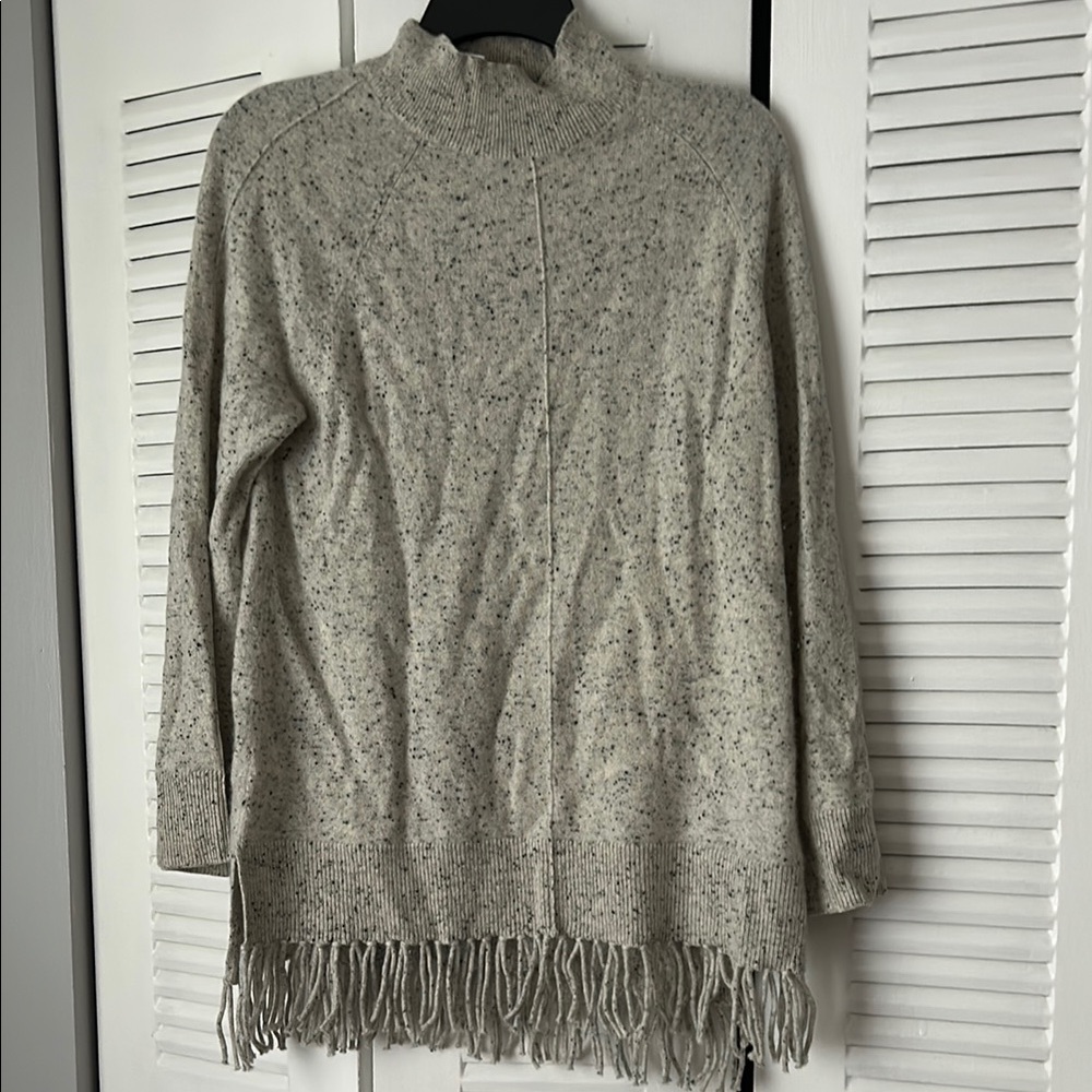 Fringed Gray 100% cashmere sweater